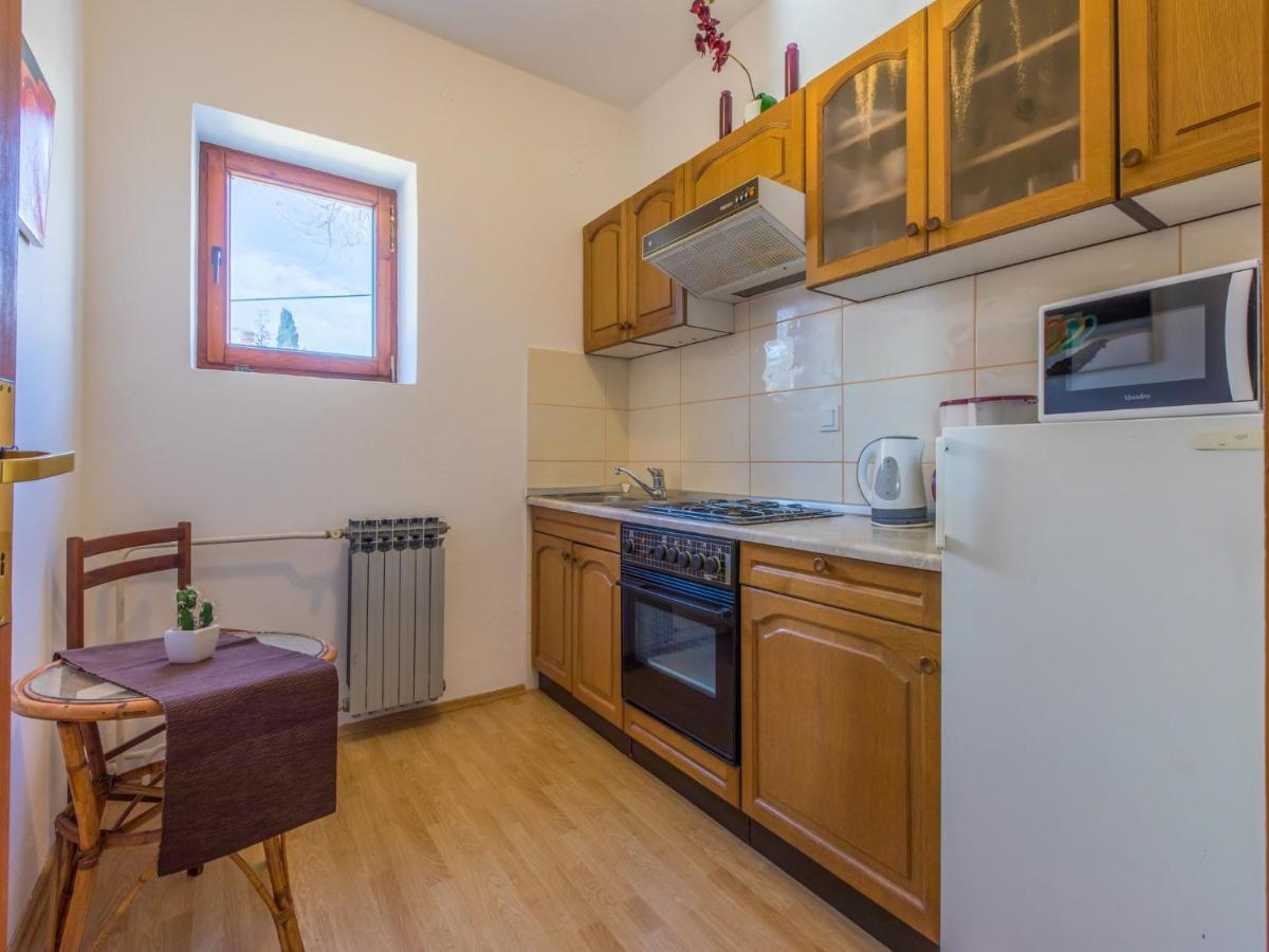 Apartment Roni Цриквеница Экстерьер фото